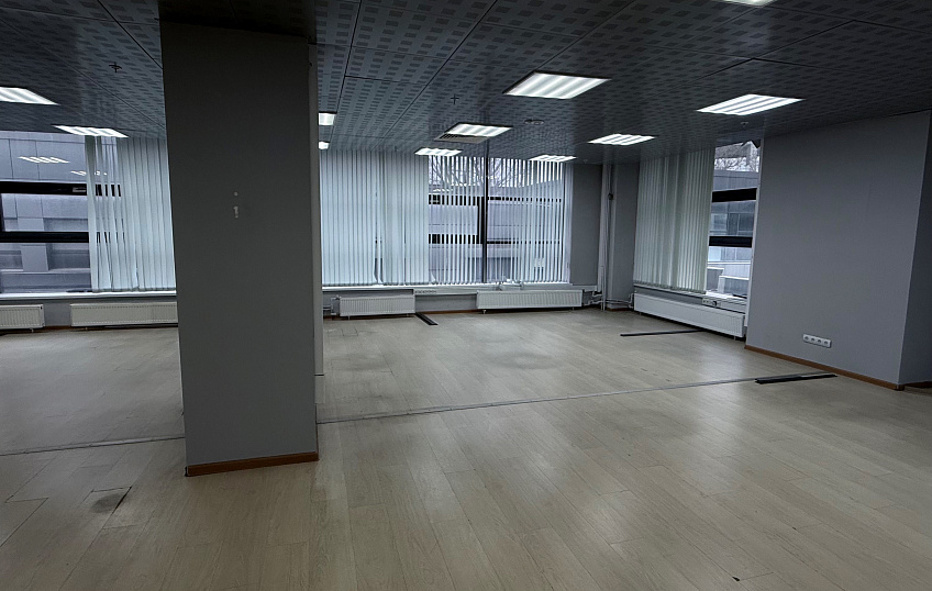 305,9, фото № 4