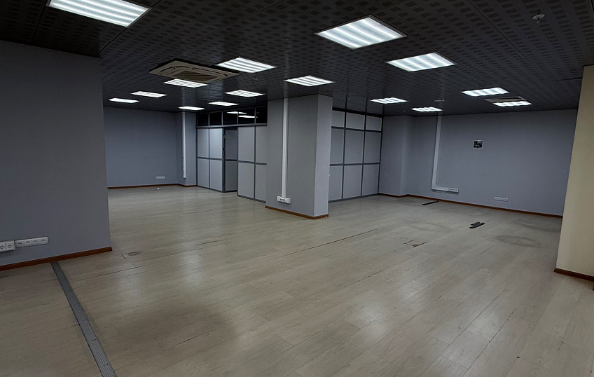 305,9, фото № 6